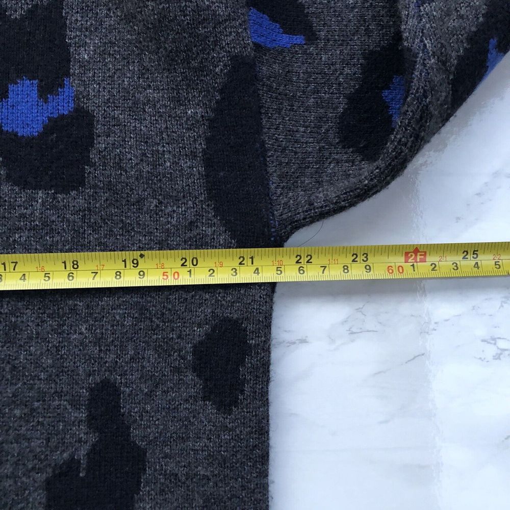 Athleta Womens Medium Animal Print Sweater Cashmere Wool Blend Gray Blue - Picture 8 of 11